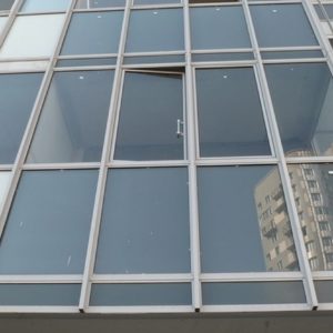 Алюминиевый витраж для балкона Алюминиевый витраж для балкона